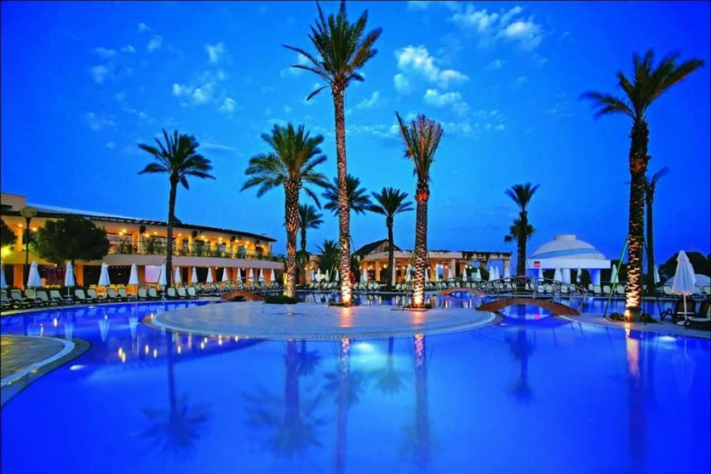 Limak Atlantis Deluxe Hotel Resort