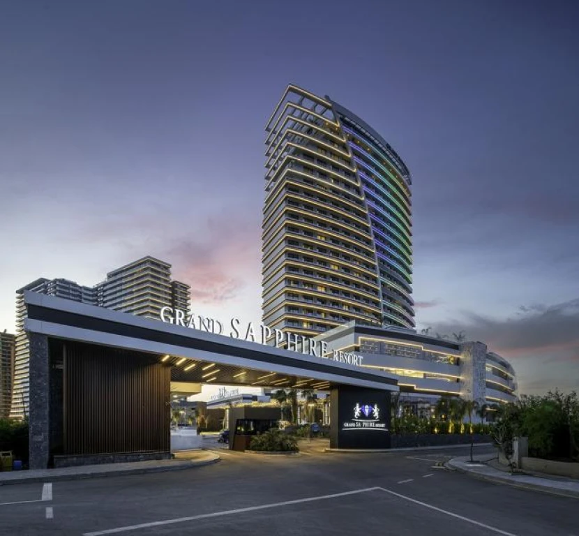 Grand Sapphire Resort Hotel