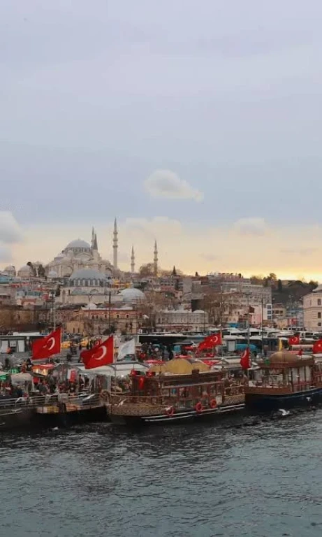 KARIŞ KARIŞ İSTANBUL