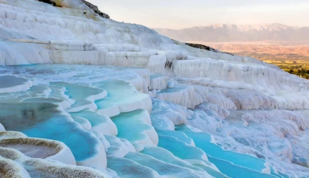 Pamukkale Turu 1 Gece Konaklamalı Lavanta Bahçeleri ve Travertenler