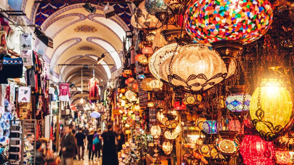 Private Istanbul Shopping Tour: Local Bazaars