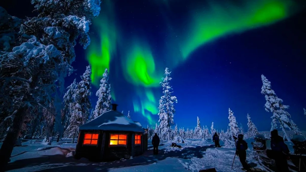 Lapland Kuzey Işıkları Murmansk & St. Petersburg & Moskova Turu / Ajet ile 5 Gece  Konaklamalı (Vize Dahil) / İstanbul  Çıkışlı