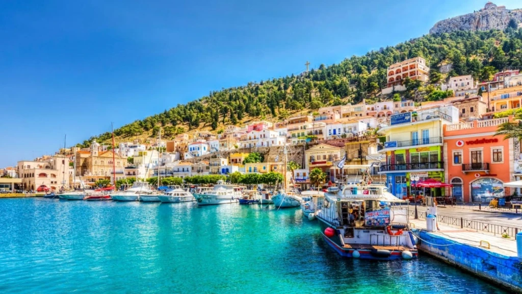Çeşme Hareketli Selectum Blu Cruises ile Yunan Adaları Turu / 4 Gece & 5 Gün Konaklamalı / Çeşme Çıkışlı