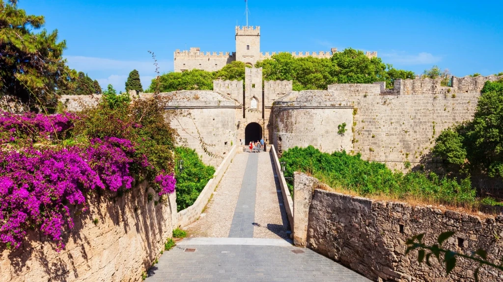 Çeşme Hareketli Selectum Blu Cruises ile Yunan Adaları Turu / 3 Gece & 4 Gün Konaklamalı / Çeşme Çıkışlı