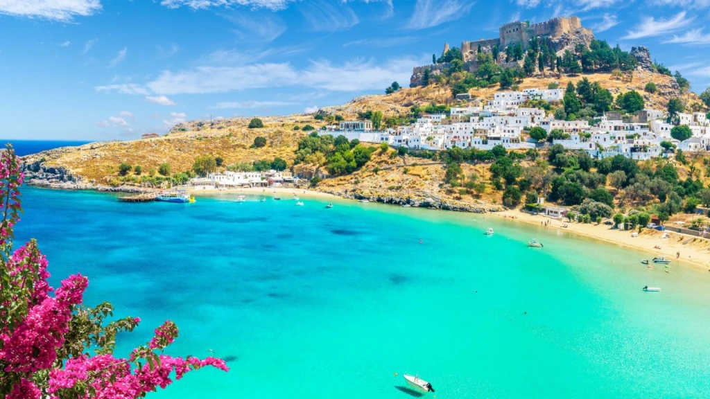 Çeşme Hareketli Selectum Blu Cruises ile Yunan Adaları Turu / 4 Gece  Konaklamalı (3 Ada) / Çeşme Çıkışlı