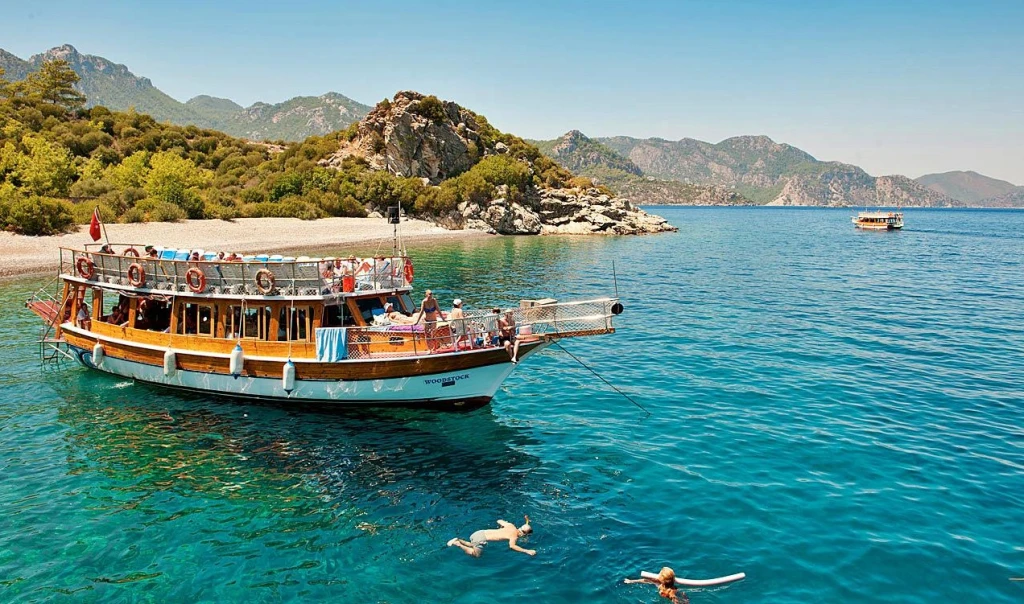 RÜYA GİBİ EGE TURU / MARMARİS - AKYAKA - DATÇA 08-11 EKİM  2026