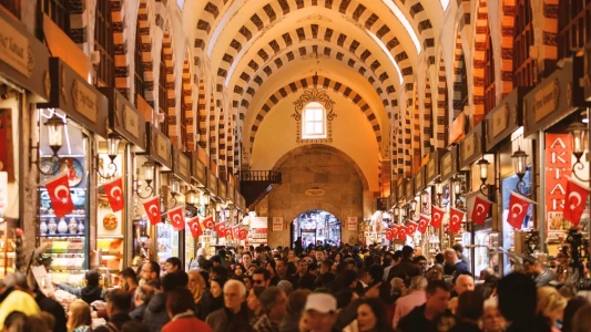 Private Istanbul Shopping Tour: Local Bazaars