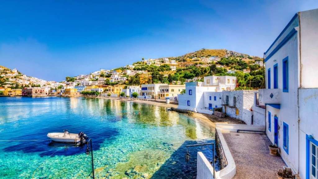 Çeşme Hareketli Selectum Blu Cruises ile Yunan Adaları Turu / 3 Gece  Konaklamalı  / Çeşme Çıkışlı