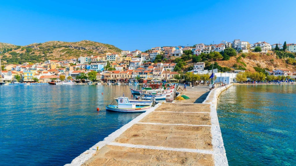 Çeşme Hareketli Selectum Blu Cruises ile Yunan Adaları Turu / 3 Gece  Konaklamalı  / Çeşme Çıkışlı