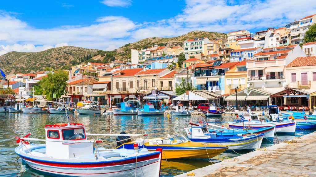 Çeşme Hareketli Selectum Blu Cruises ile Yunan Adaları Turu / 3 Gece  Konaklamalı  / Çeşme Çıkışlı