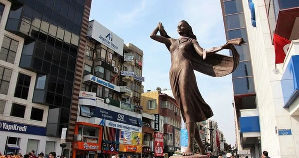 Aydın Çıkışlı İzmir Karşıyaka Konak Kemeraltı İstinye Park Avm Asansör Turu