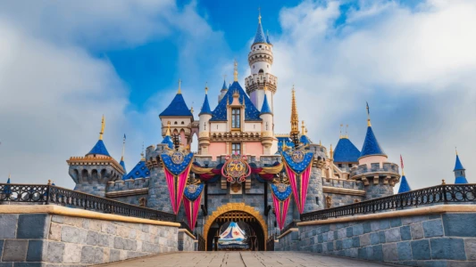 Paris & Disneyland Turu / Türk Hava Yolları ile / 4 Gece Konaklamalı (Sömestr Özel 2027) / İstanbul...