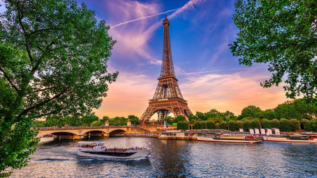 Paris & Disneyland Turu / Türk Hava Yolları ile / 4 Gece Konaklamalı (Sömestr Özel 2027) / İstanbul Çıkışlı