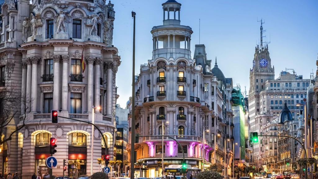 İspanya'nın Kalbi Madrid & Barselona Turu / Türk Hava Yolları ile / 5 Gece  Konaklamalı (Ramazan Bayramı Özel) / İstanbul Çıkışlı