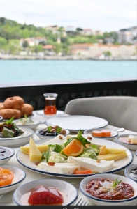 Croisière sur le Bosphore avec KAHVALTI TURC