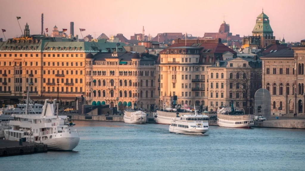 Kopenhag’dan Stockholm’e İskandinavya Nordik Üçgeni / Türk Hava Yolları ile / 7 Gece Konaklamalı (Ramazan Bayramı Özel 2027 ) / İstanbul Çıkışlı