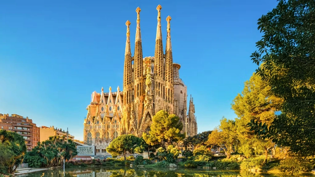 Gaudi'nin İzinde Sagrada Familia & Barcelona Turu / Türk Hava Yolları ile / 3 Gece Konaklamalı (Kurban Bayramı Özel 2027) / İstanbul Çıkışlı