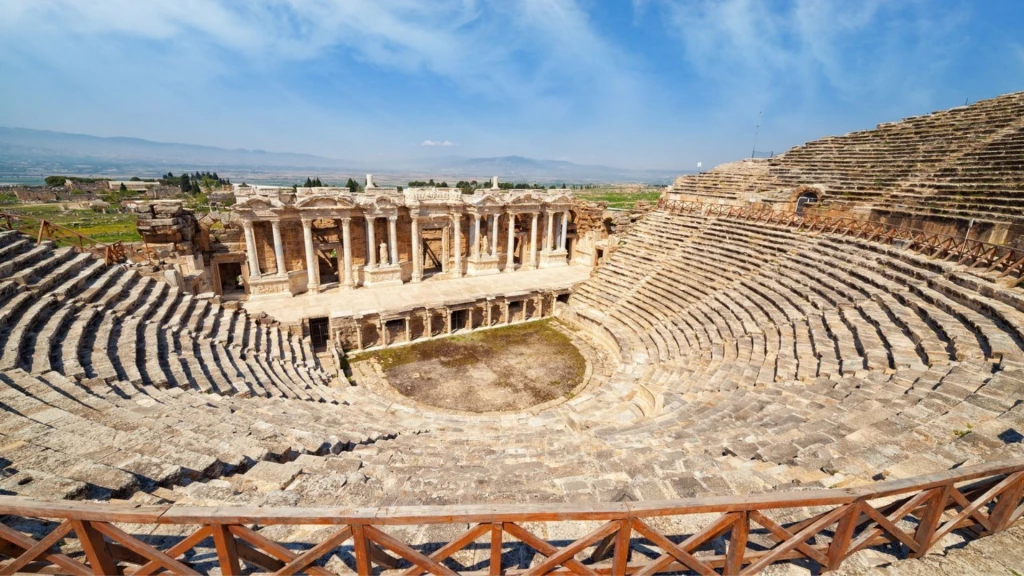 29 Ekim Özel Salda Gölü, Pamukkale, Kısık Kanyonu, Kaklık Mağarası, Çeşme & Alaçatı Turu / 2 Gece Konaklamalı / İstanbul Çıkışlı