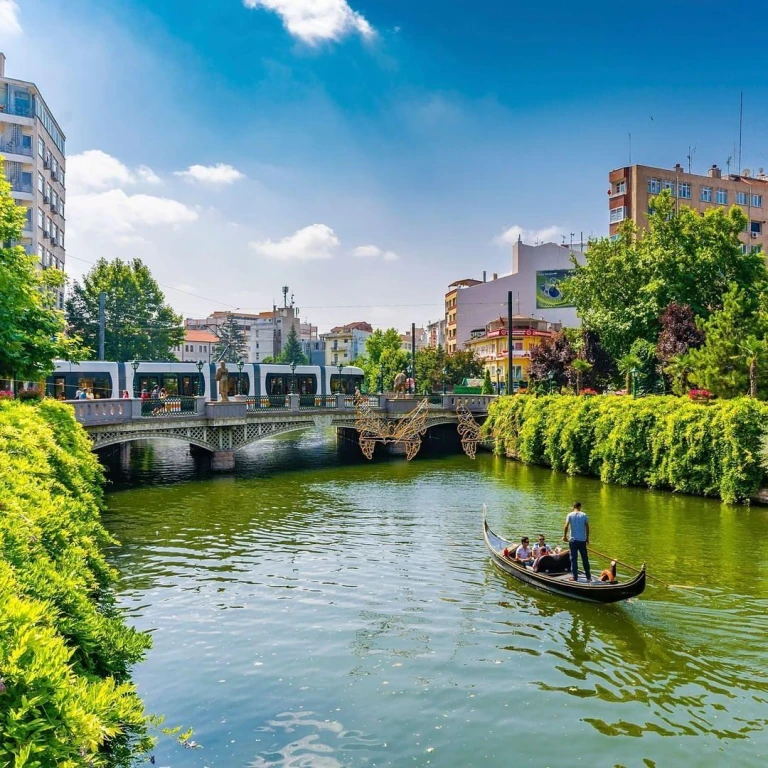Eskişehir Ankara Turu • Cumhuriyetin İzinden Masalsı Şehre