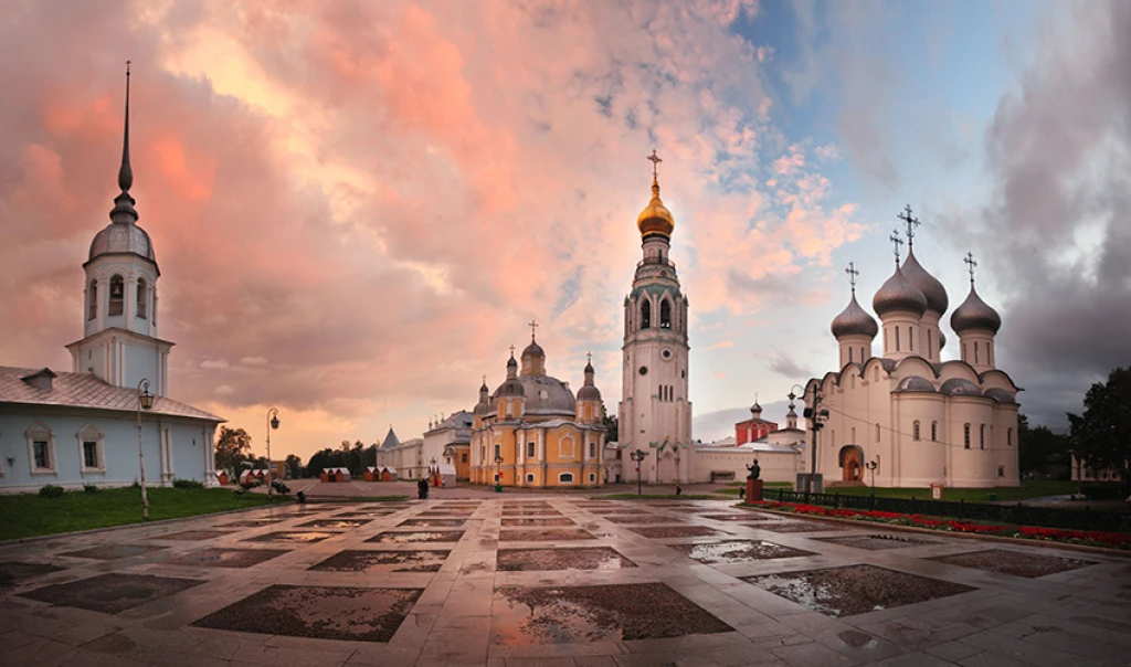 Rusya-St. Petersburg'dan Kızıl Meydan'a St. Petersburg-Moskova
