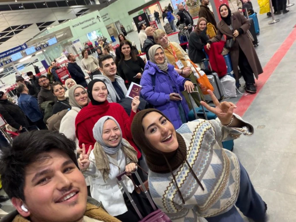 Dilara ile Butik Rusya Kuzey Işıkları Turu Moskova Murmansk St. Petersburg Tüm Ekstralar Dahil | THY ile Uçuş | 6 Gece Konaklamalı