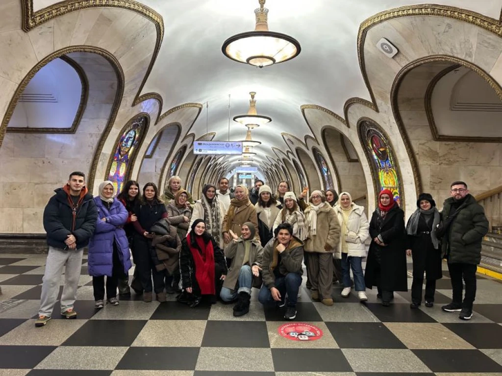 Dilara ile Butik Rusya Kuzey Işıkları Turu Moskova Murmansk St. Petersburg Tüm Ekstralar Dahil | THY ile Uçuş | 6 Gece Konaklamalı