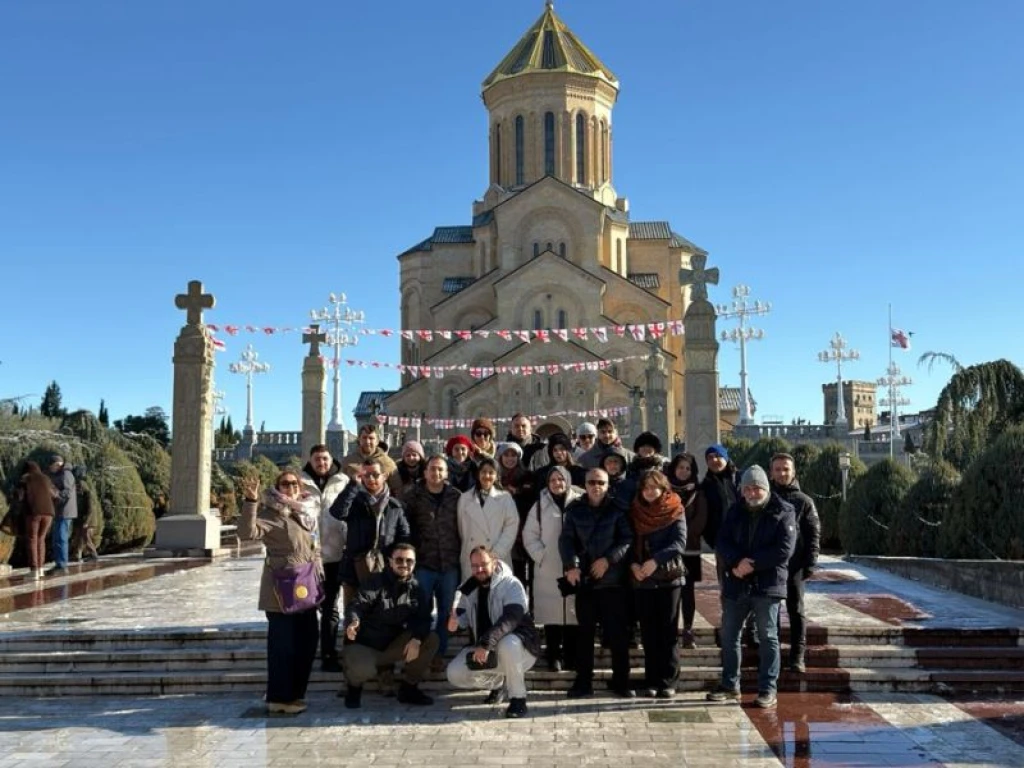 İstanbul Çıkışlı Uçaklı Gürcistan Batum ve Tiflis Noel Pazarları Turu (25-27 Aralık)
