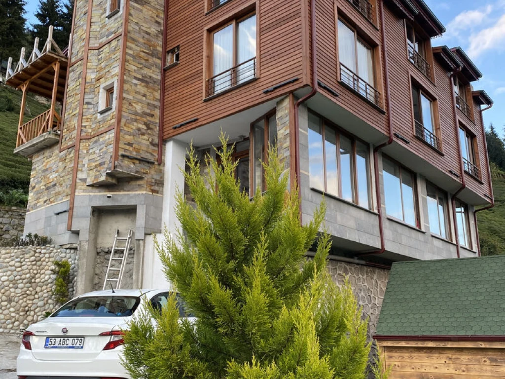Çamlıhemşin Jakuzili ve Manzaralı Balayı Oteli