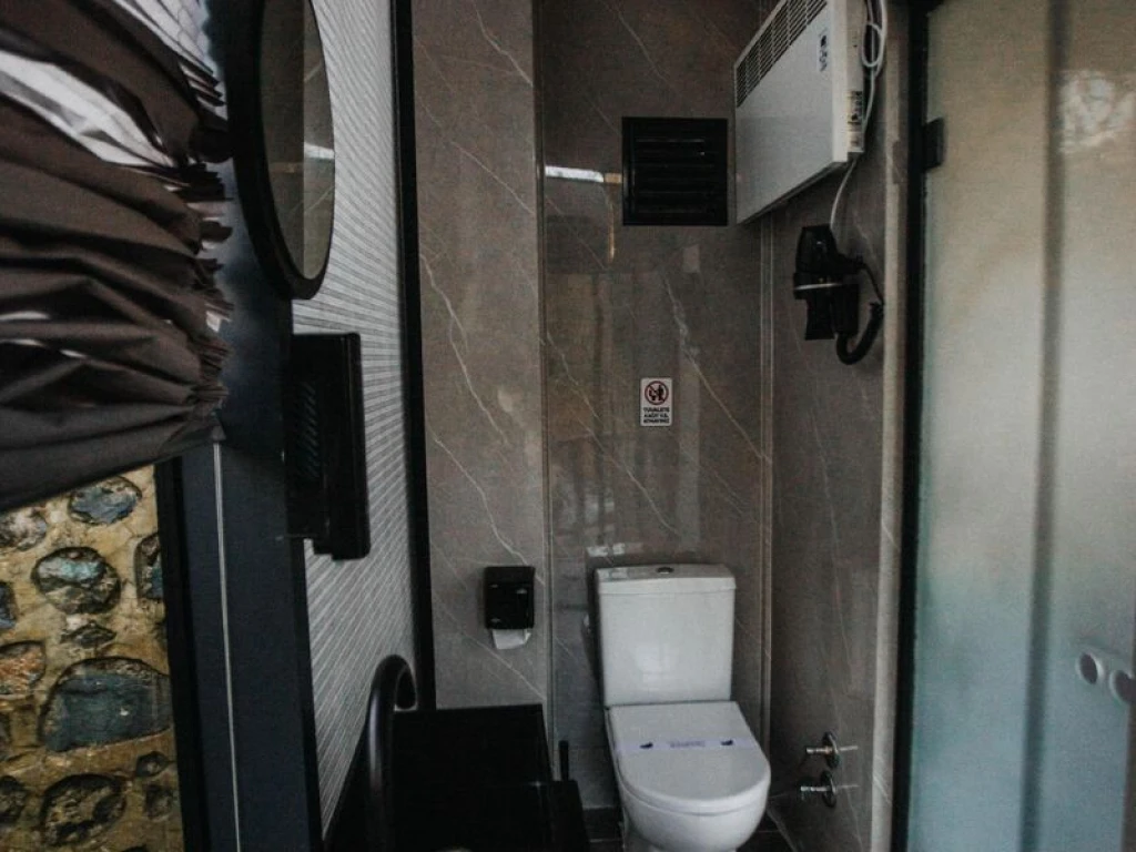 Isıtmalı Havuzlu Muhafazakar Bungalov ve Jakuzili Tiny House