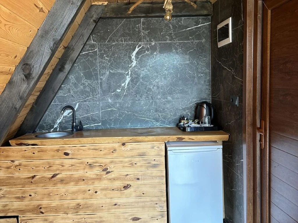 Jakuzili Zirve Dağ Evleri