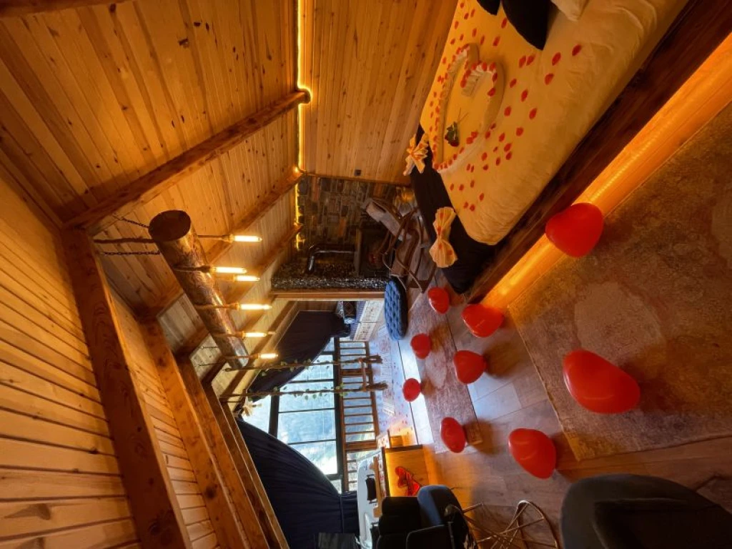 Love Jakuzili Salıncaklı Bungalov