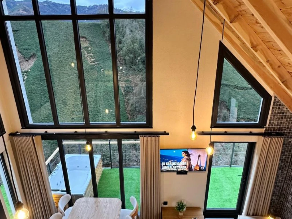 Muhafazakar Havuzlu Garden Bungalov