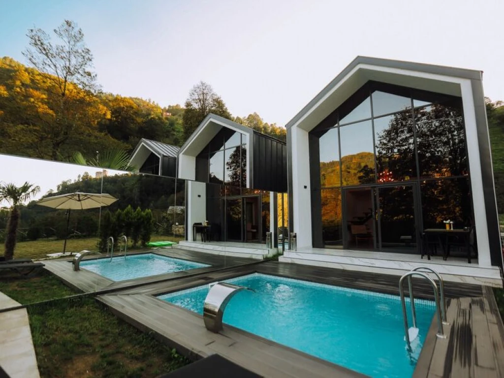 Özel Havuzlu Ayna Korunaklı Jakuzili Bungalov Villa