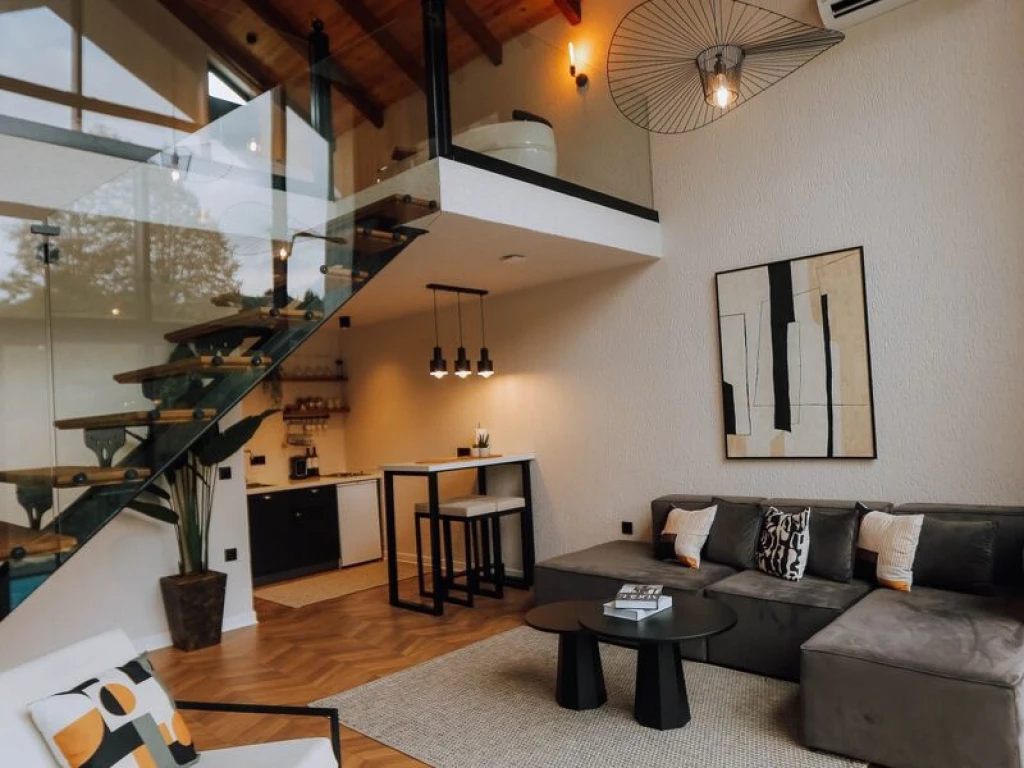 Özel Havuzlu Ayna Korunaklı Jakuzili Bungalov Villa