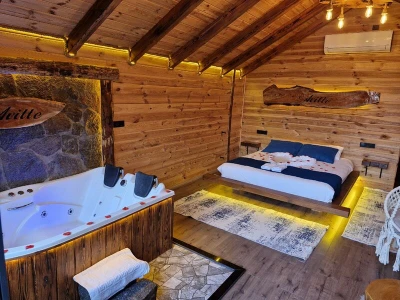 Queen Suit Jakuzili Balayı Bungalovu