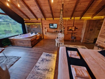 Queen Suit Jakuzili Balayı Bungalovu