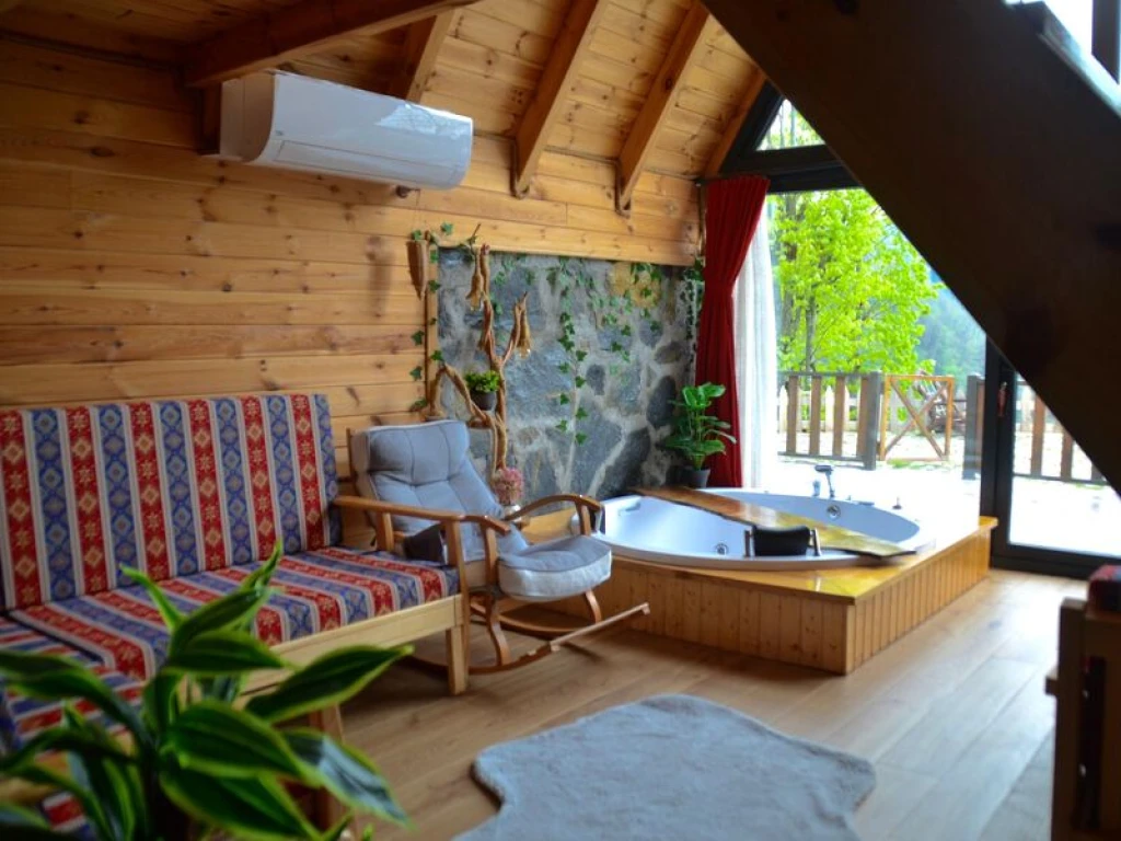 Vadi Manzaralı Bungalov