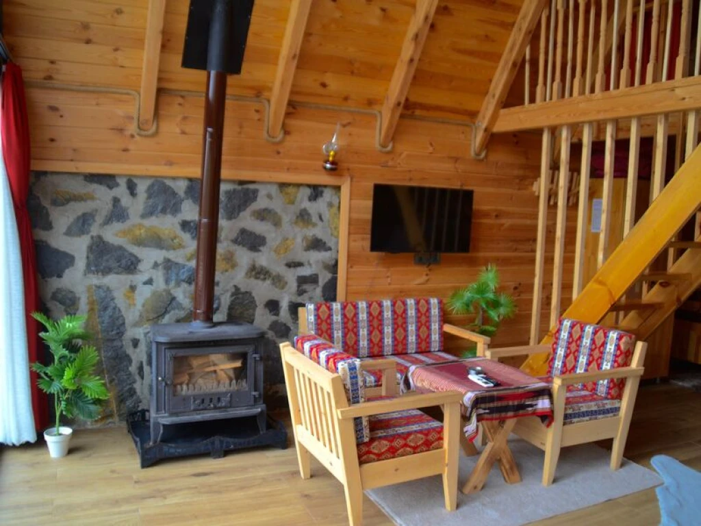 Vadi Manzaralı Bungalov