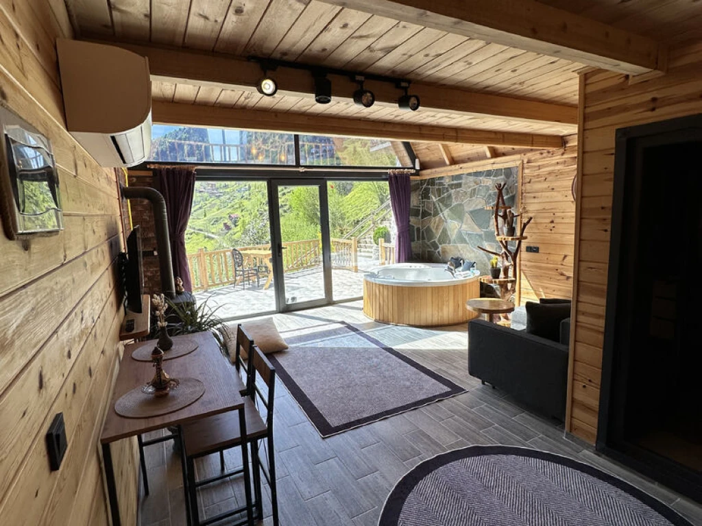 Vadi View Dubleks Jakuzili Bungalov