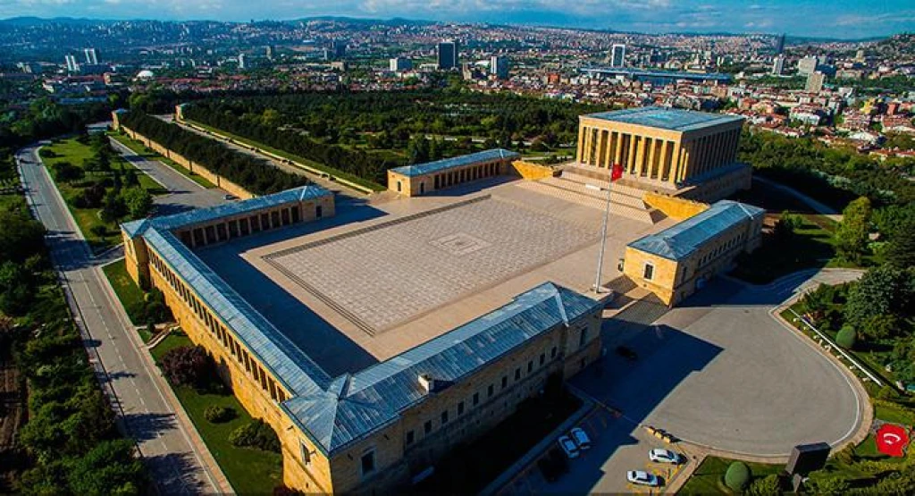 Ankara & Anıtkabir Turu • Cumhuriyetin İzinde, Başkentin Kalbinde