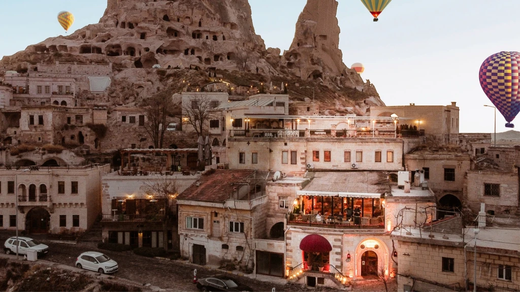 29 Ekim Özel İkonik Kapadokya Turu / 2 Gece Konaklamalı / İstanbul Çıkışlı