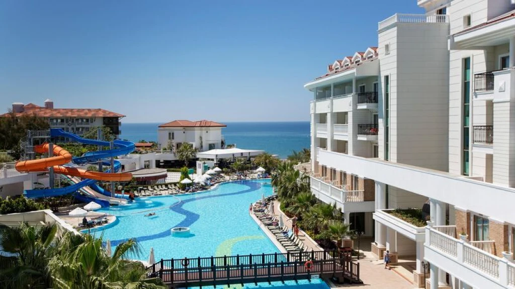 Alba Queen Hotel