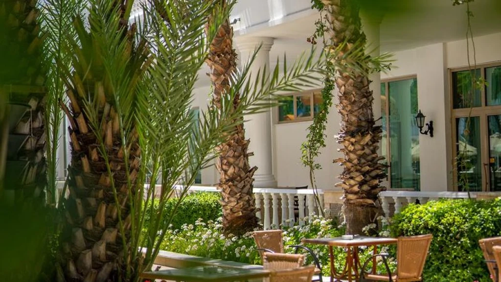Alba Queen Hotel