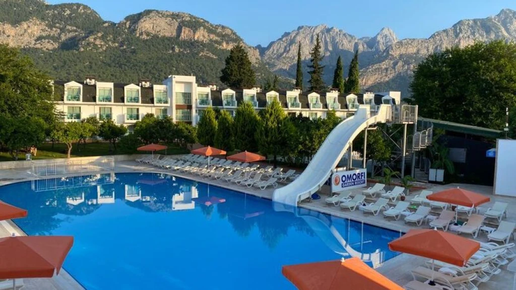 Omorfi Garden Resort