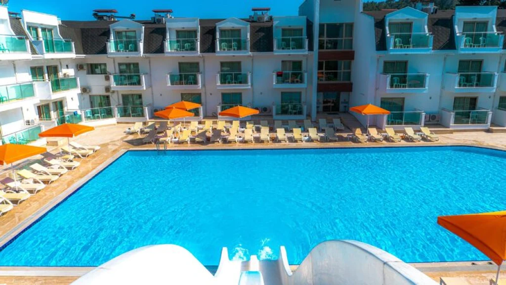 Omorfi Garden Resort