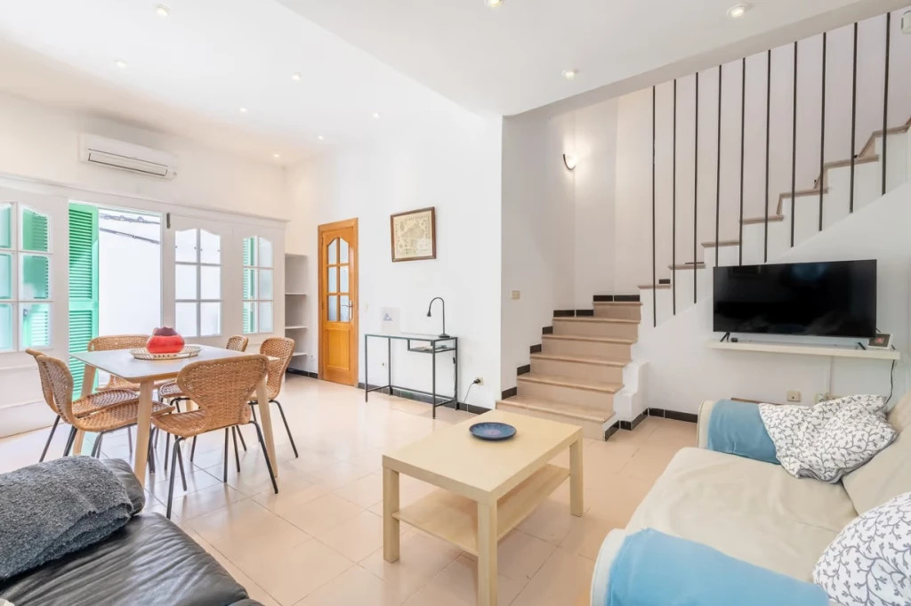 Can Marineta with Sea View and Rooftop Terrace & 3 Bathrooms