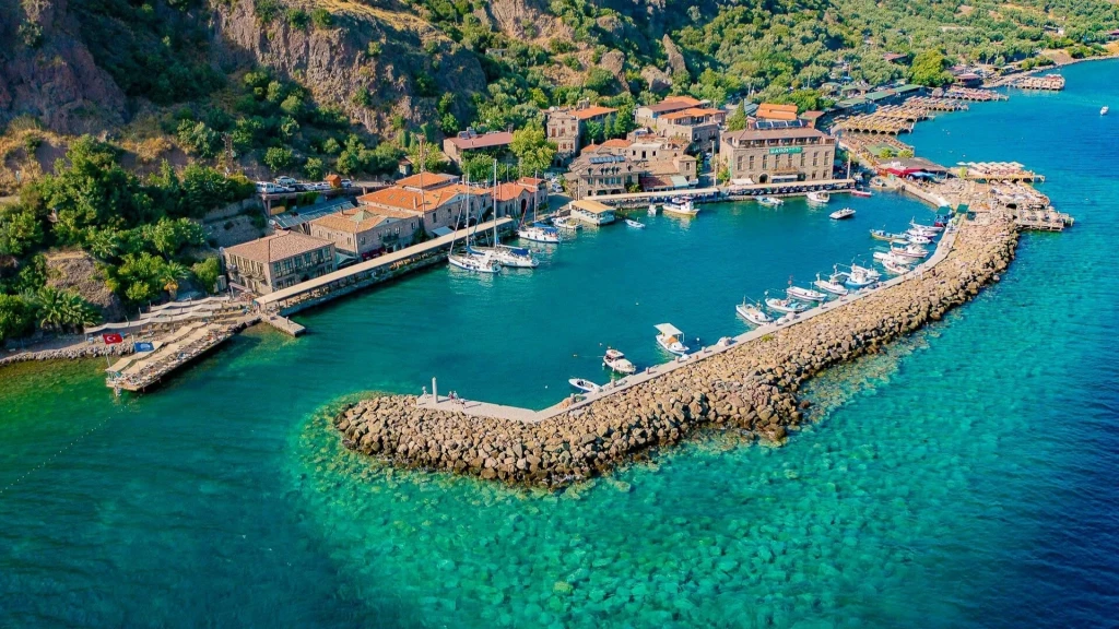 29 Ekim Özel Kazdağları, Assos, Truva Ve Çanakkale Şehitlik Turu / 1 Gece Otel Konaklamalı / İstanbul Çıkışlı