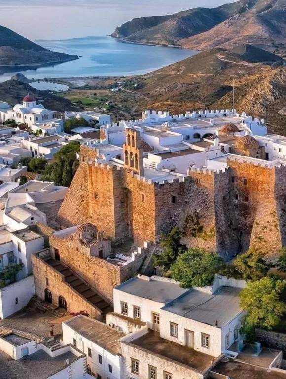 Selectum Blu Cruises ile Kapı Vizeli Yunan Adaları Turu (4 Gece 5 Gün)