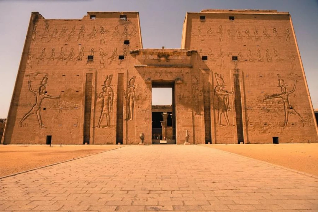 Nil Nehir Gemili Mısır Turu 2026 | Kahire, İskenderiye ve Luxor – THY ile 6 Gece Tüm Turlar Dahil