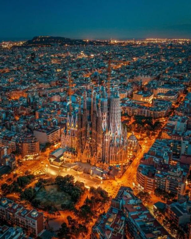 Antalya Hareketli Barcelona Turu Ajet Havayolları İle 3 Gece Promosyon